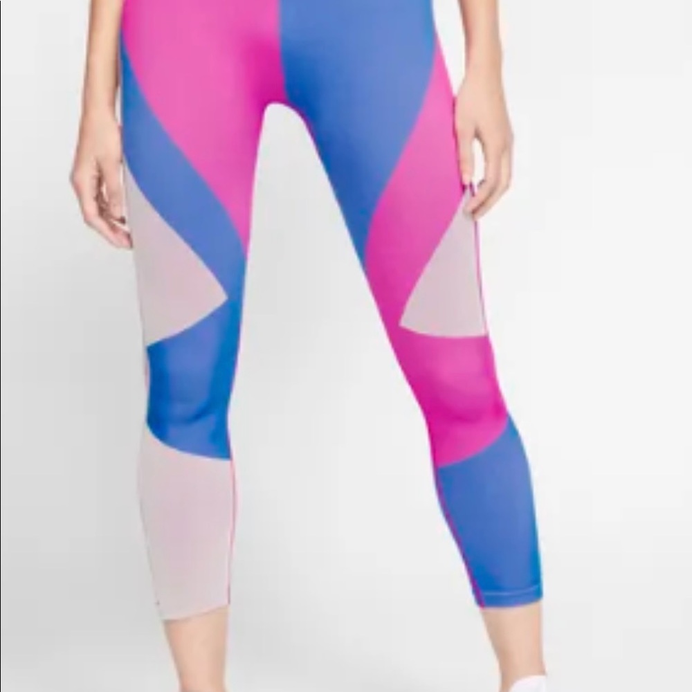 Nike Women’s Sculpt Lux - 7/8 High Rise Tights